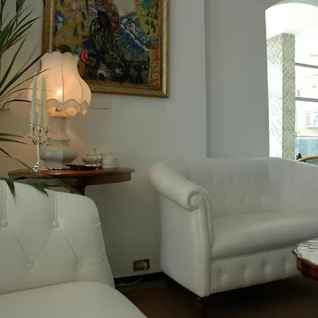 Hotell Gradara 3*